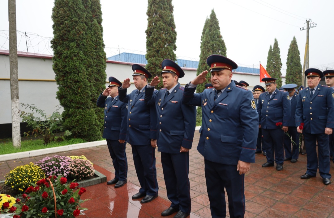 Сотрудники УФСИН России по КБР почтили память коллег, погибших 13 октября 2005 года