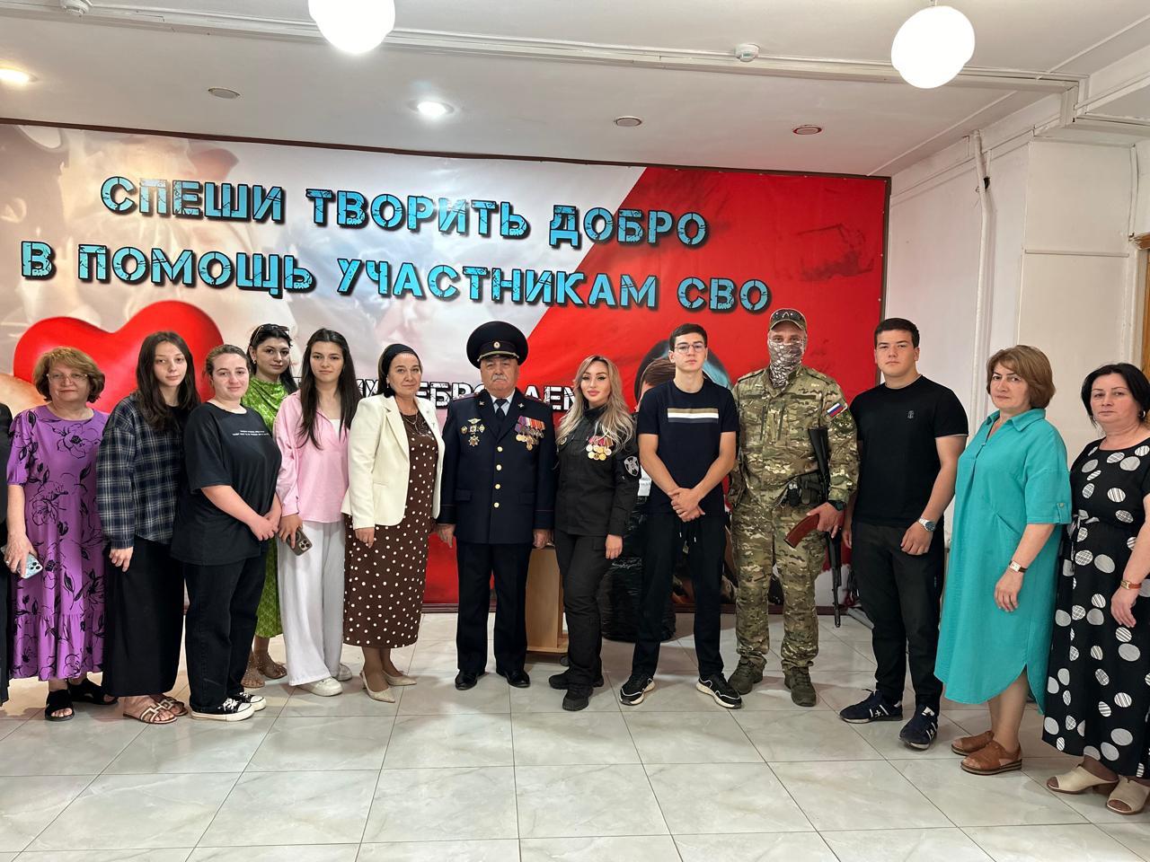 В Баксанской школе собрали гуманитарный груз для бойцов СВО