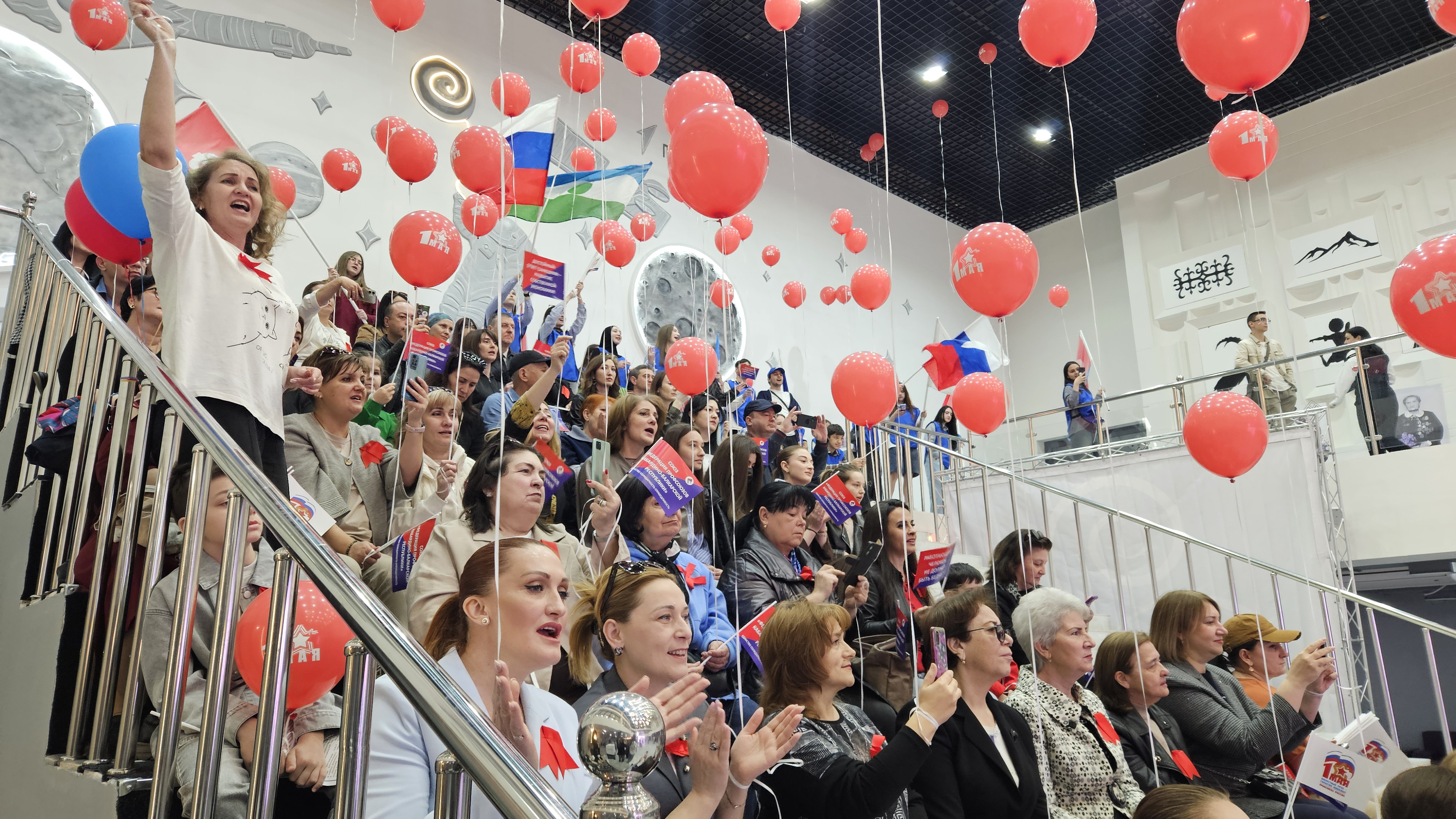 Нальчик встретил Первомай ярким митингом-концертом