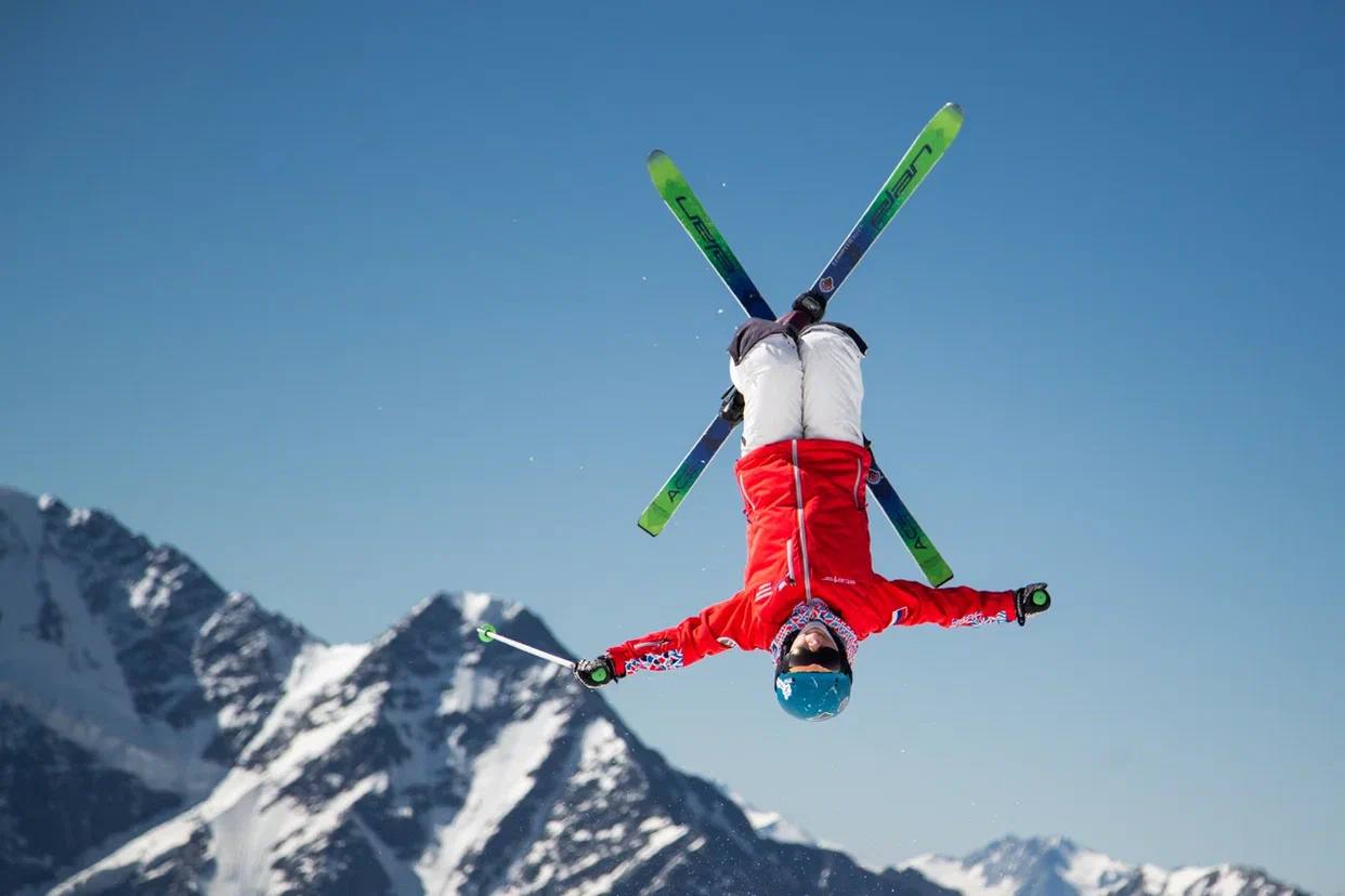 Сборная по фристайлу тренируется в Приэльбрусье