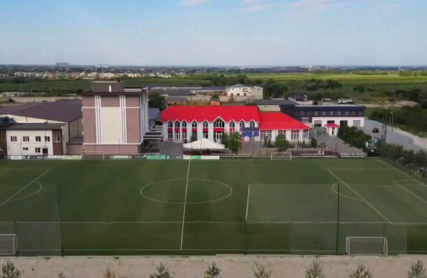 В Кенже готовятся к открытию спорткомплекса «Вымпел»