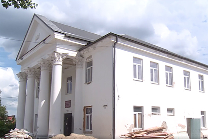 В Прохладном продолжается капитальный ремонт детской школы искусств