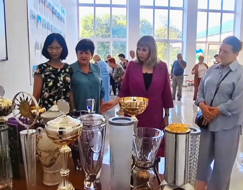 В Октябрьском прошел районный праздник