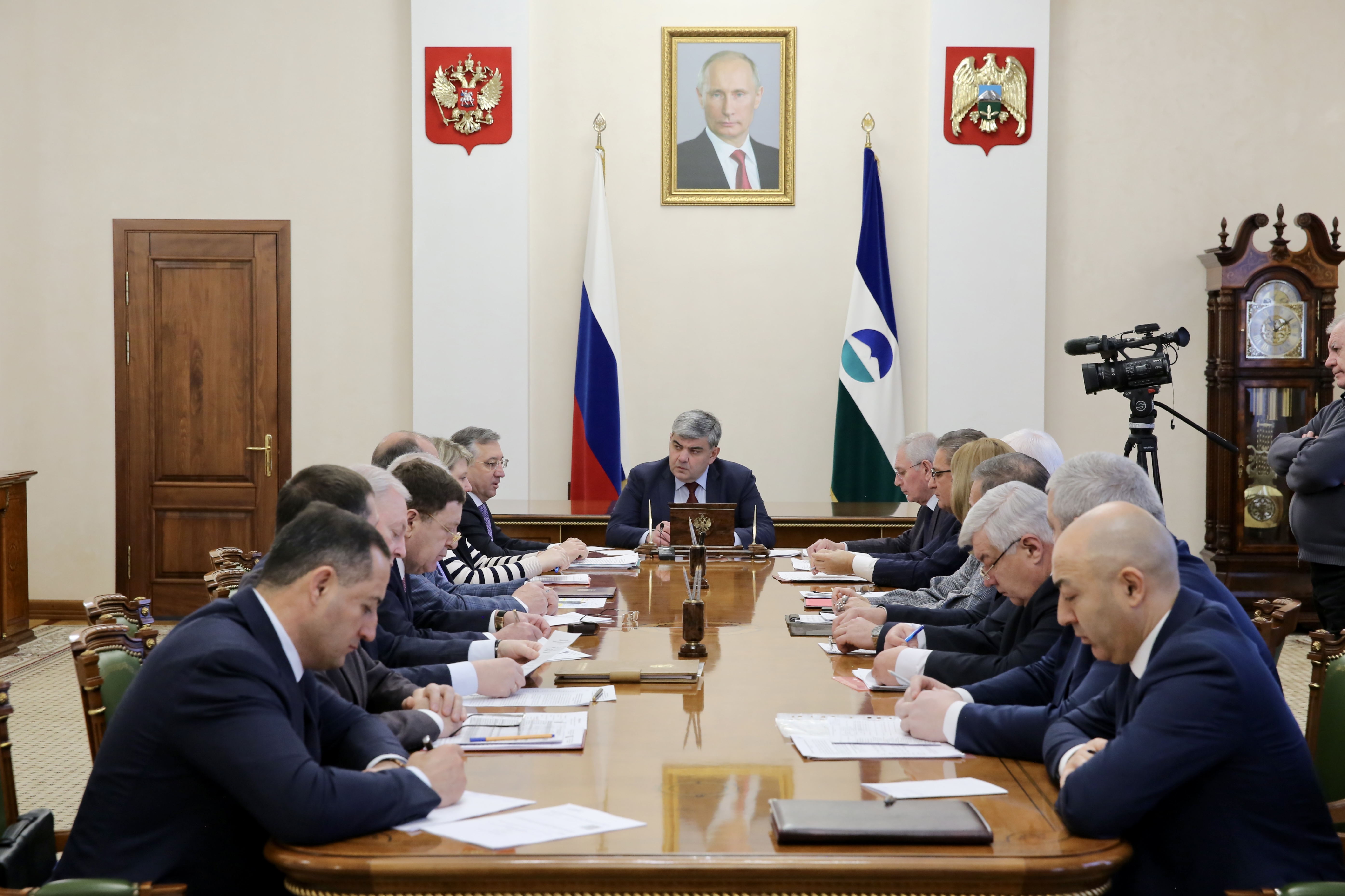 Казбек Коков провел «муниципальный час»