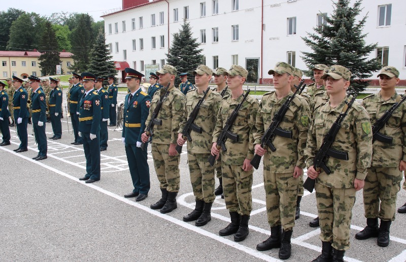 Новобранцы Росгвардии приняли военную присягу