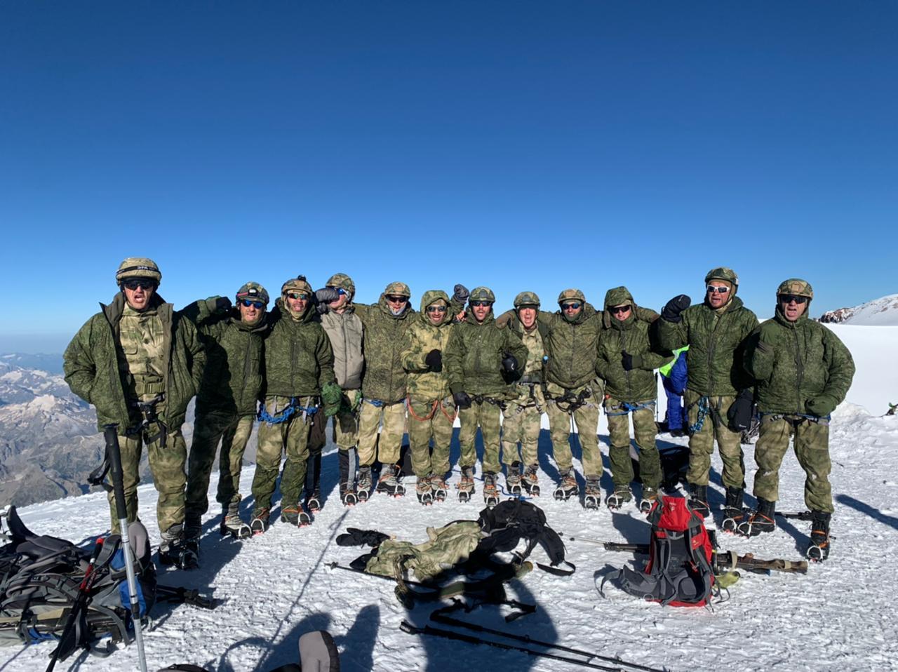 Альпинисты Росгвардии стали серебряными призерами конкурса «Эльбрусское кольцо-2021»  