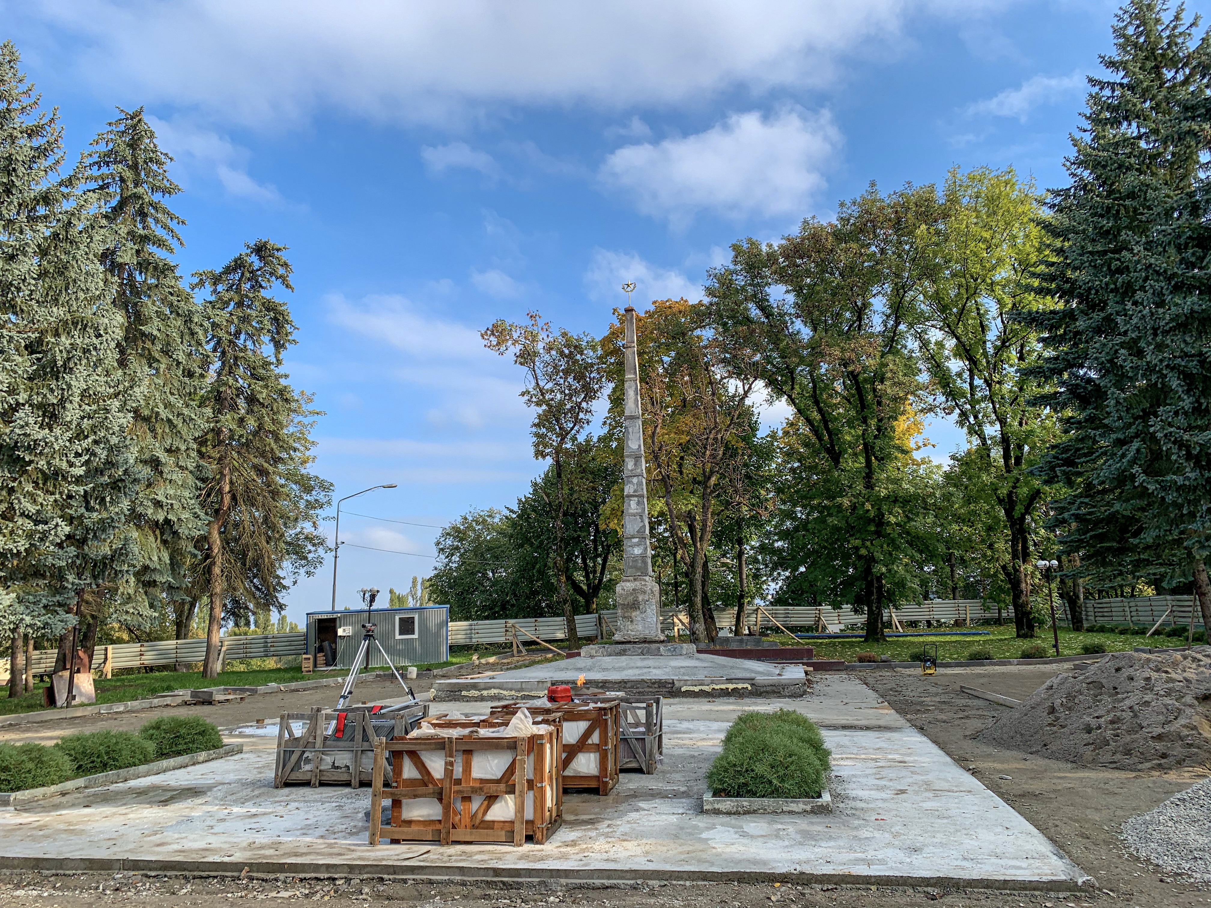 Вечный огонь в Нальчике облицуют гранитом