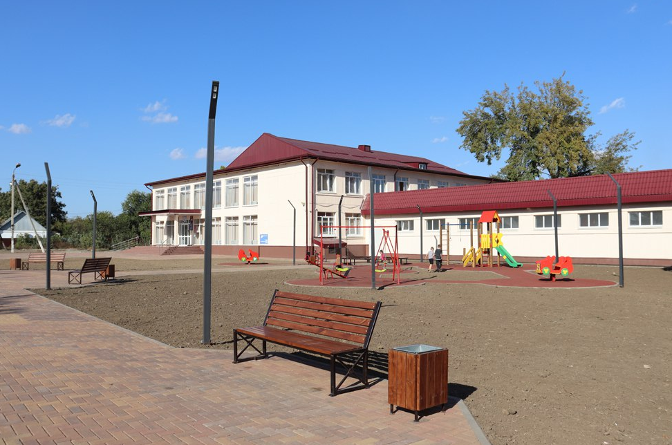    ﻿ В Прохладненском районе благоустроили общественные территории