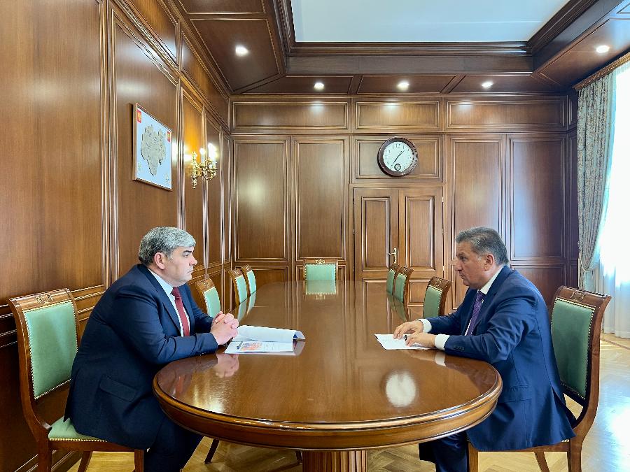 Глава КБР провел рабочую встречу с руководителем Кабардино-Балкарского филиала фонда «Защитники Отечества» 