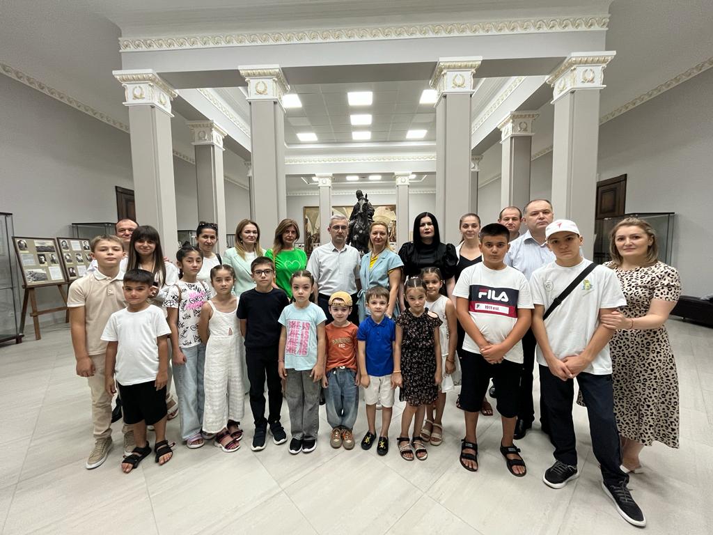 Судебные приставы отметили День семьи