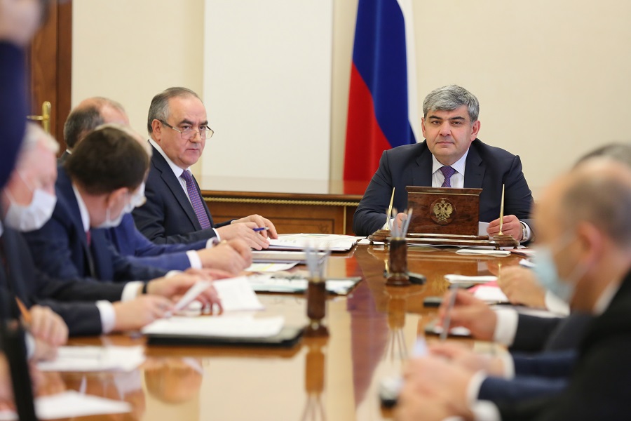 Казбек Коков: «Несмотря на снижение заболеваемости, важно продолжать вакцинацию населения против коронавируса»