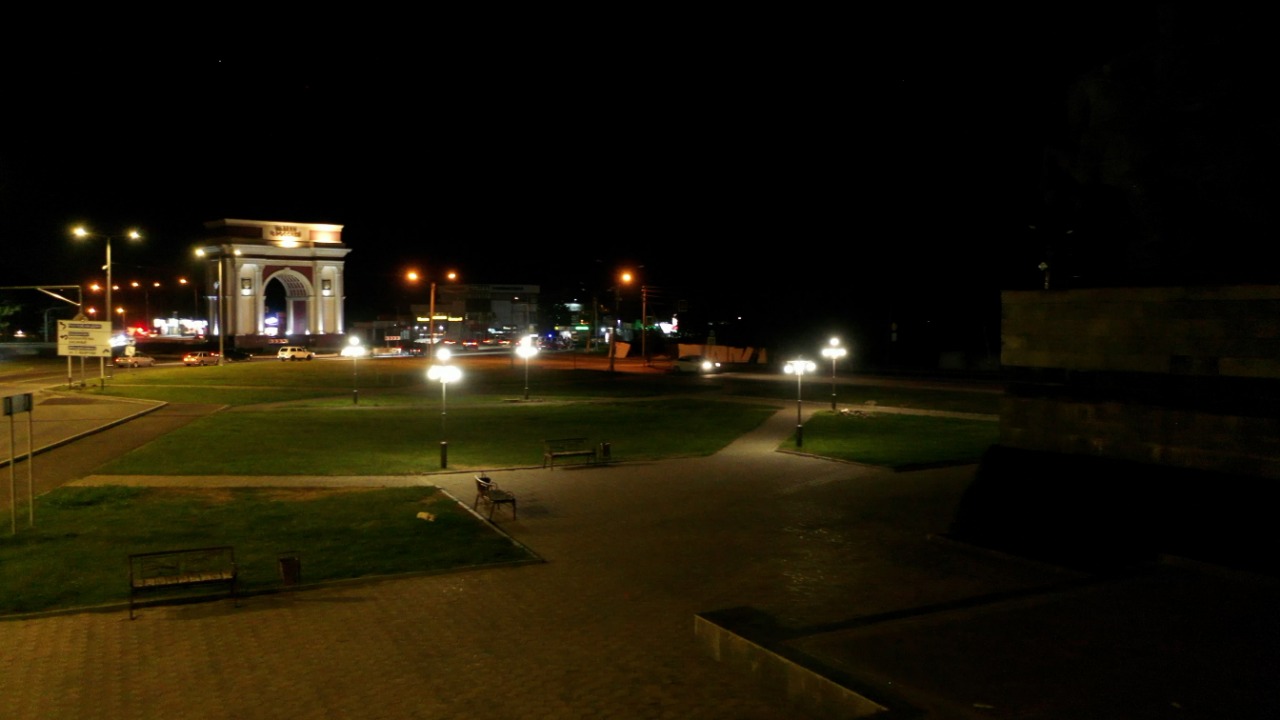 После сигнала ЦУР на территории Памятника героям 115-й кавалерийской дивизии восстановили освещение