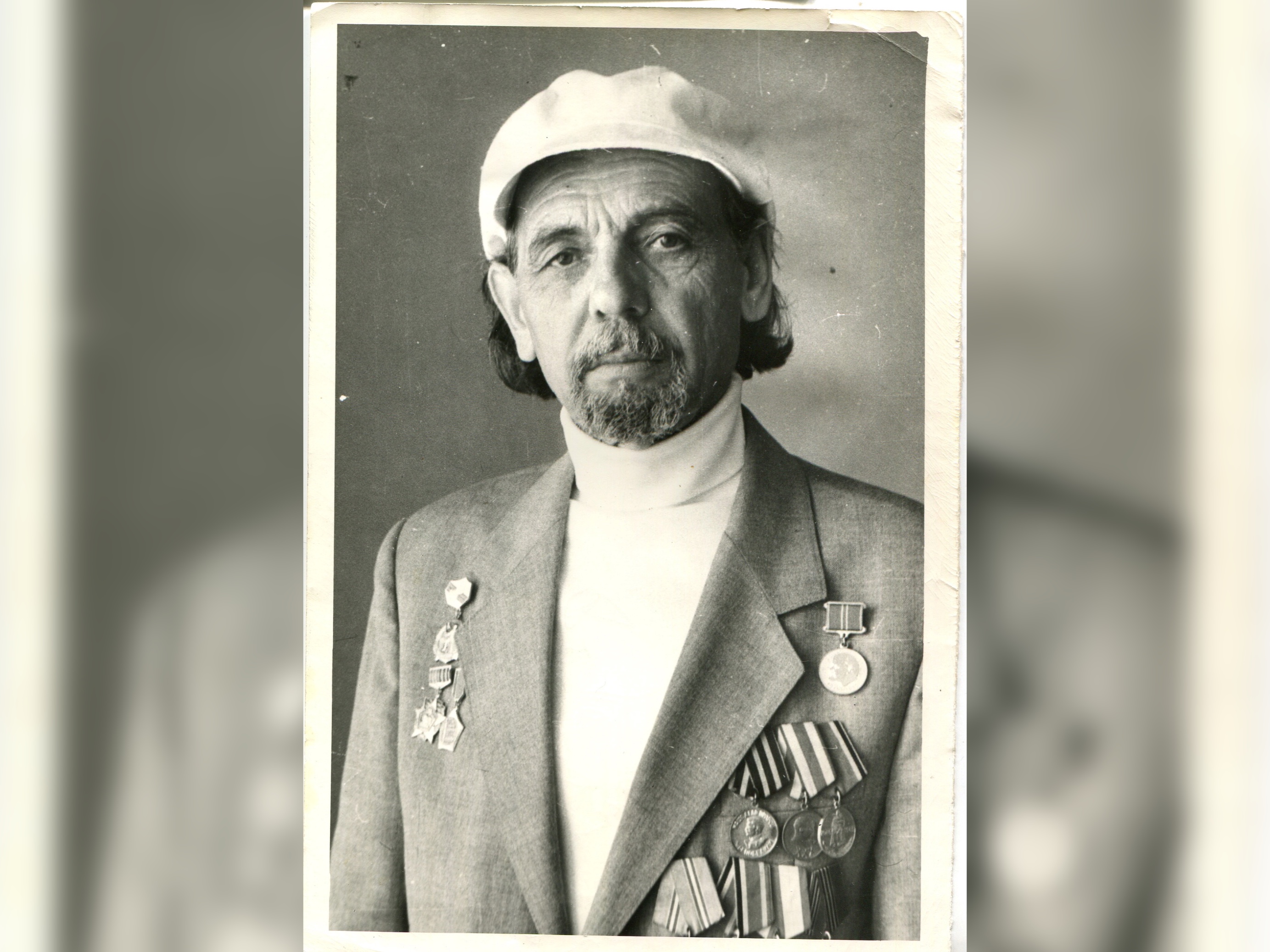 Выставка Анатолия Сундукова 