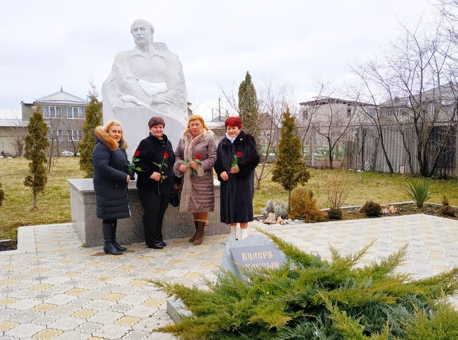 В мемориальном Доме-музее К. Кулиева открылась «Поэзия гор»