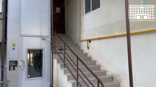 Спроектировали и изготовили лифт для девушки