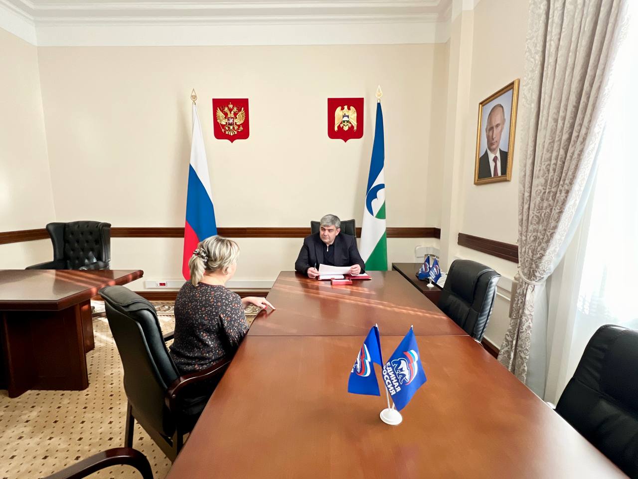 Казбек Коков провел личный прием граждан в приемной «Единой России»