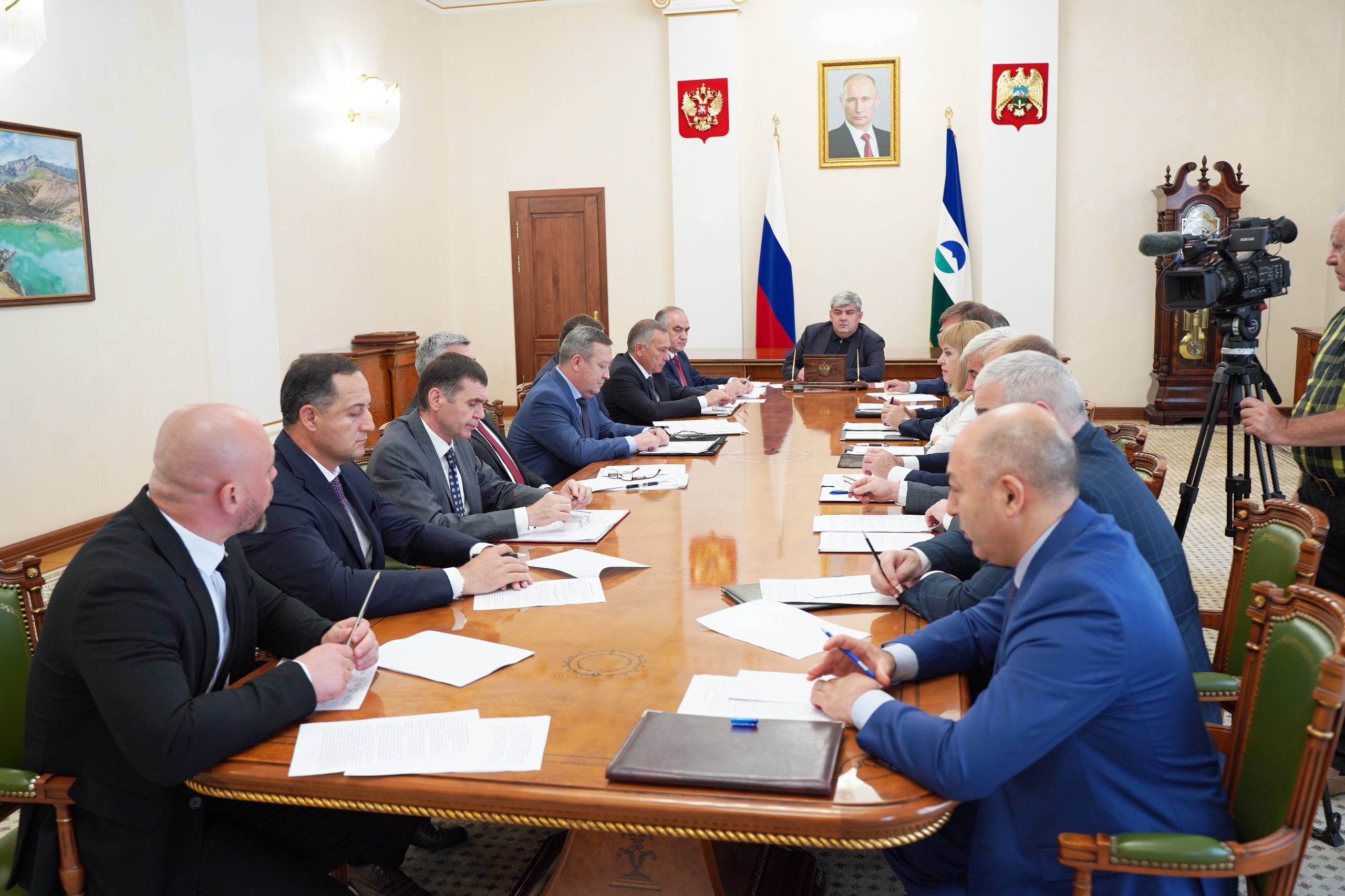 Казбек Коков провел «муниципальный час»  