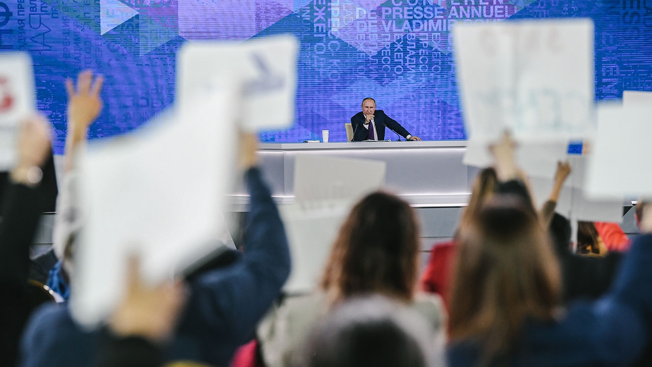 Прямая линия и пресс-конференция Путина начнутся в 12 часов  