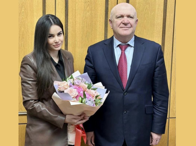 Анатолий Бифов встретился с выдающейся альпинисткой Алиной Пековой