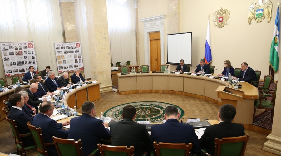 Казбек Коков провел заседание Совета при Главе КБР по стратегическому развитию и национальным проектам