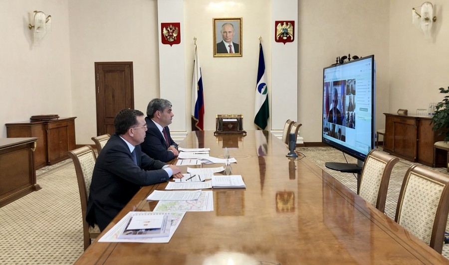 Глава КБР обсудил с министром транспорта РФ вопросы развития дорожного хозяйства республики