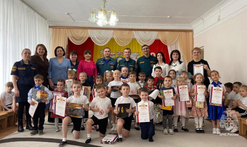 День пожарной безопасности провели в гимназии №1 Майского  