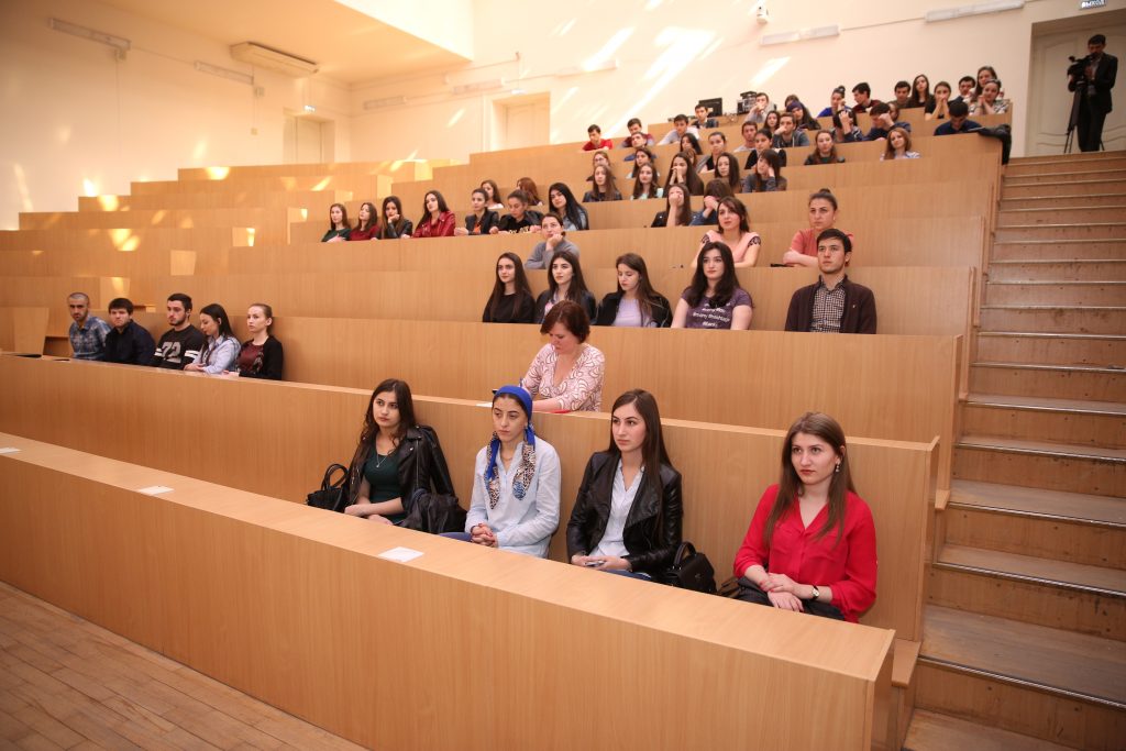 Студентов КБГУ учат здоровью