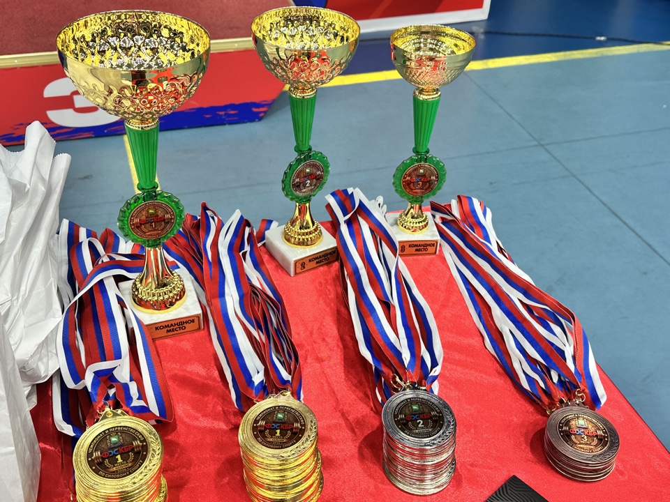 В Нальчике стартовал первый чемпионат СКФО по силовому спорту