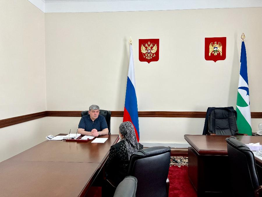 Глава КБР Казбек Коков провел традиционный личный прием граждан