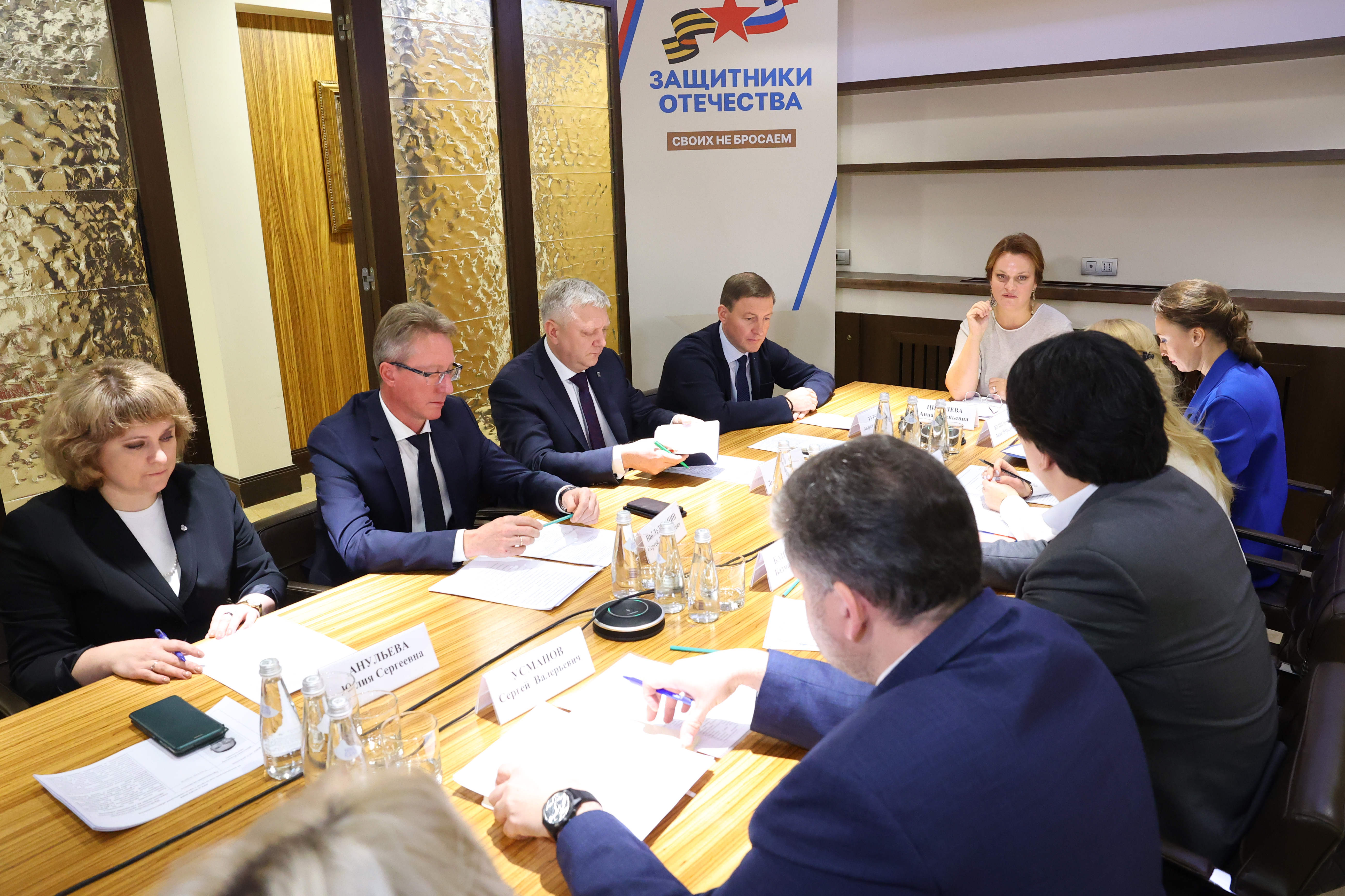 Льготы для контрактников необходимо распространить на добровольцев СВО