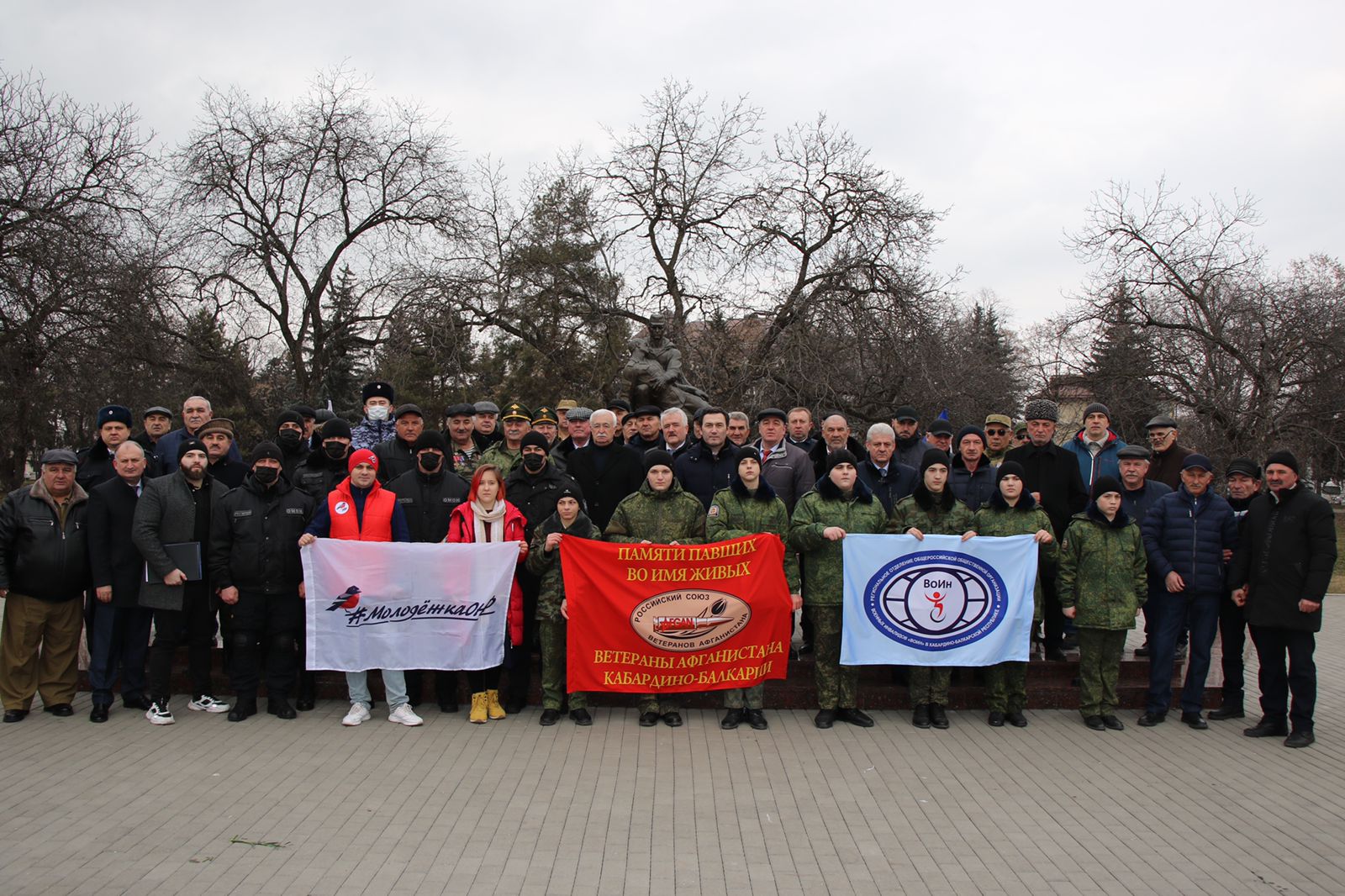 Росгвардейцы Кабардино-Балкарии почтили память воинов-интернационалистов
