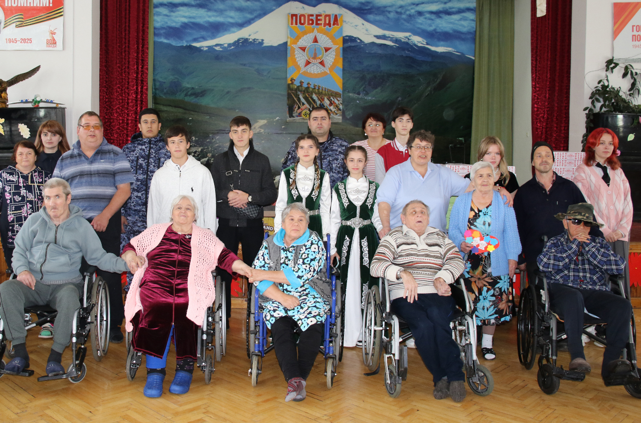 В Нальчике росгвардейцы посетили социальное учреждение