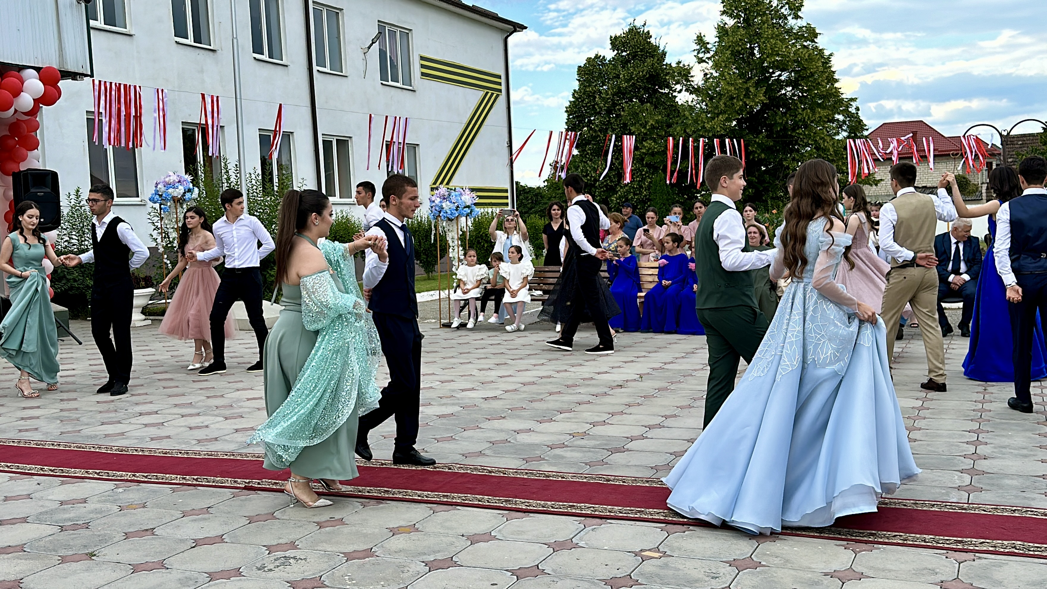 В школе Куба-Табы прозвучал прощальный вальс