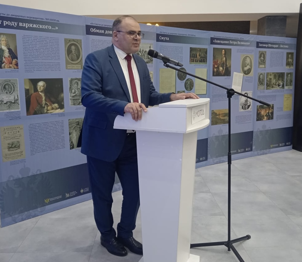 В Нальчике открылась патриотическая фотовыставка