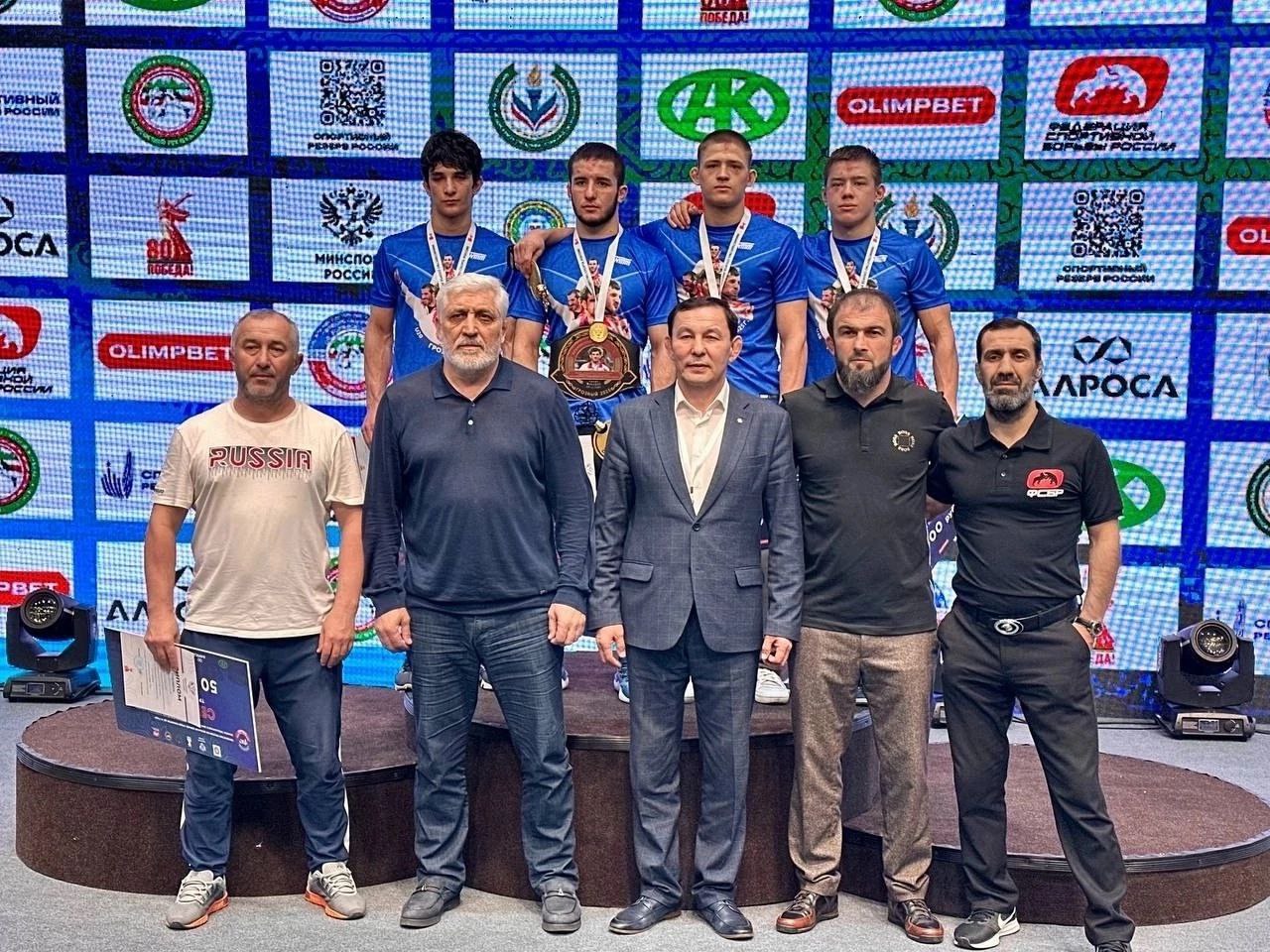 Борцы из Кабардино-Балкарии завоевали шесть медалей на Всероссийском первенстве в Грозном