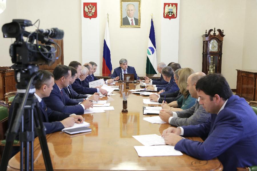 Глава КБР Казбек Коков провел «муниципальный час»