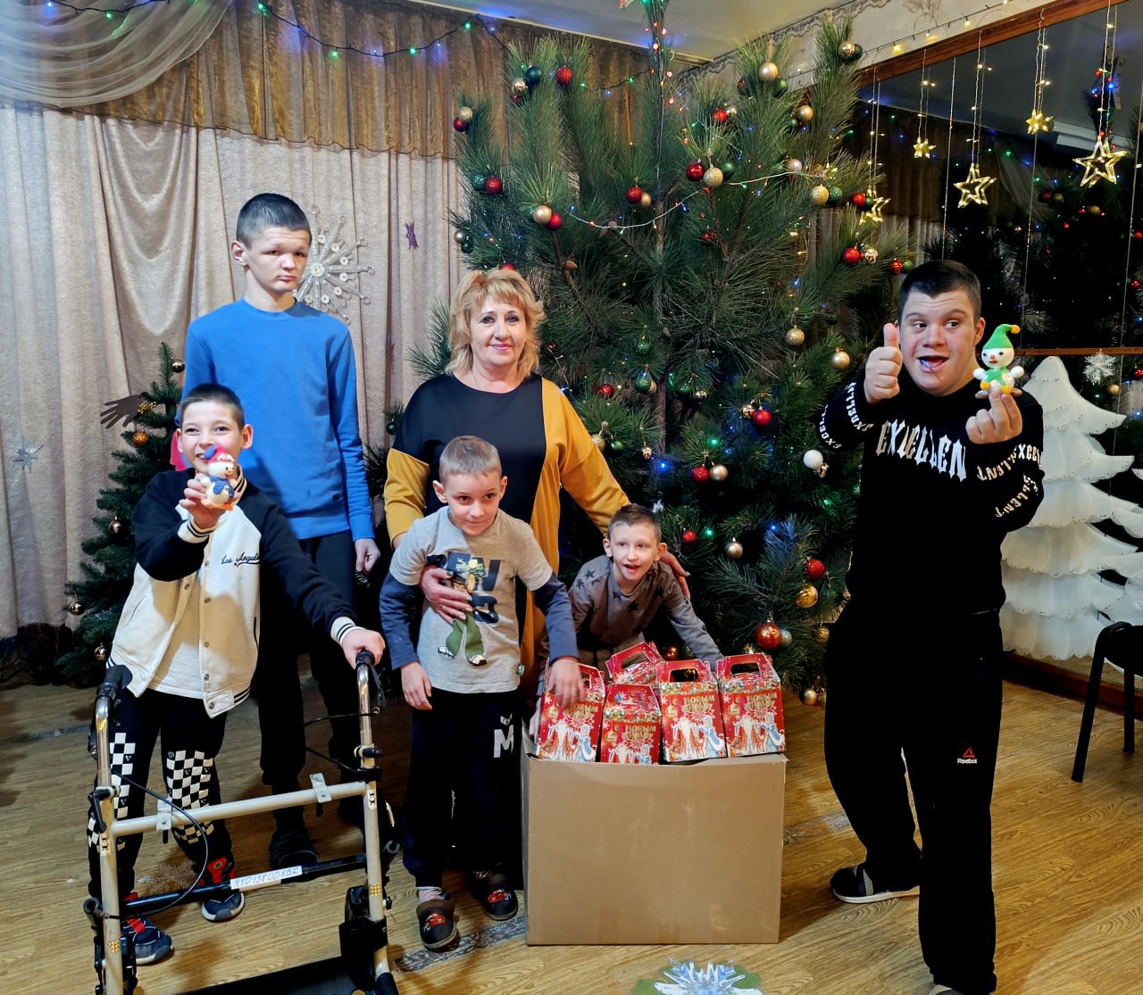 Подарки из Кабардино-Балкарии переданы в Алешкинский детский дом