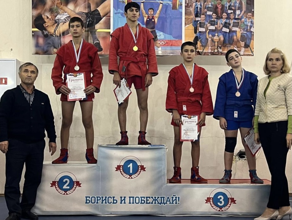 В спорткомплексе «Нальчик» под девизом «Спорт против наркотиков» прошло первенство КБР по самбо