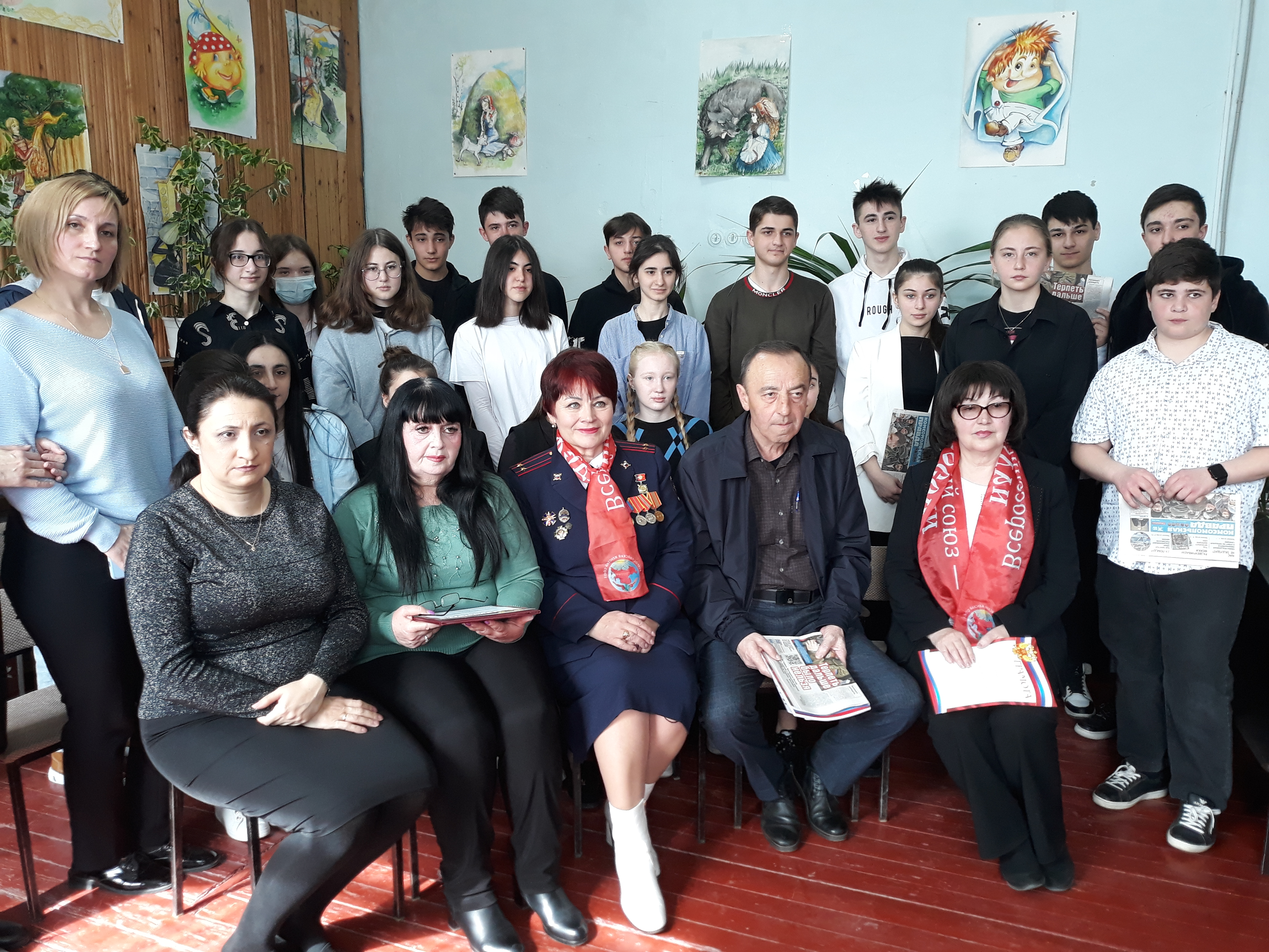 В библиотеке Нарткалы выразили поддержку ВС РФ