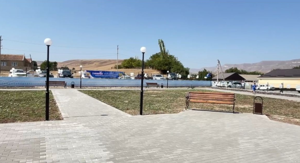 В Каменномостском появился новый сквер  