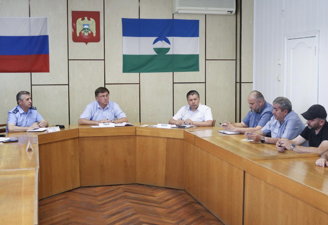 В Терском районе обсудили ход ремонтных работ в школах