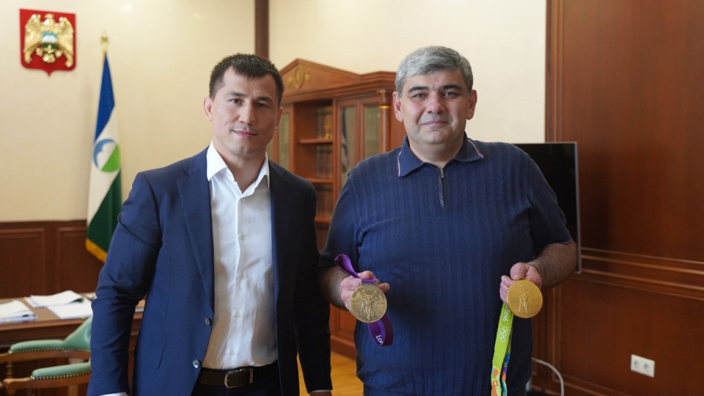 Казбек Коков обсудил с Романом Власовым перспективы развития спорта