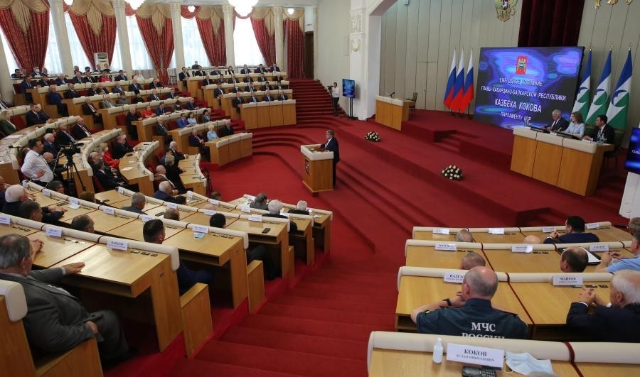Глава КБР Казбек Коков обратился с ежегодным Посланием к Парламенту республики