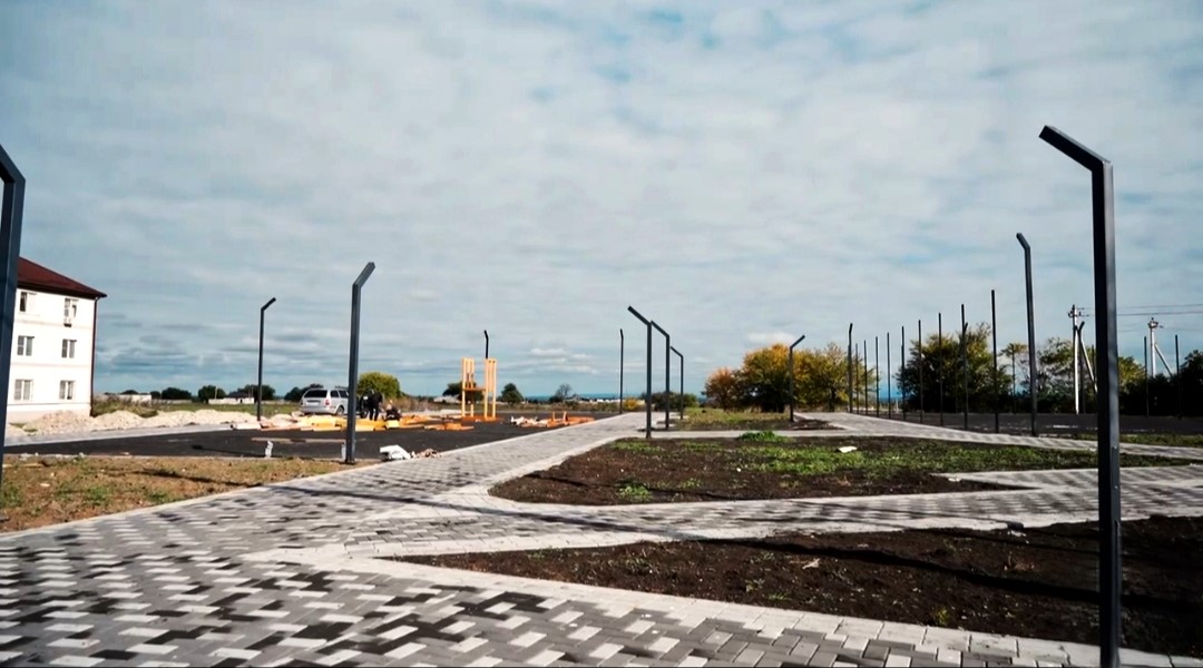 В Чегеме завершается благоустройство сквера по улице Лагерной 