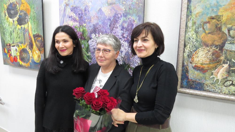 В Нальчике открылась выставка Ольги Иванниковой