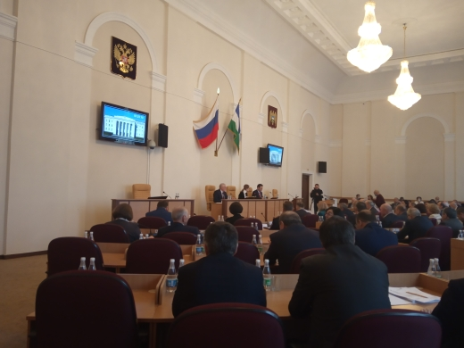 Парламент КБР принял закон о поправках в Конституцию КБР во втором чтении