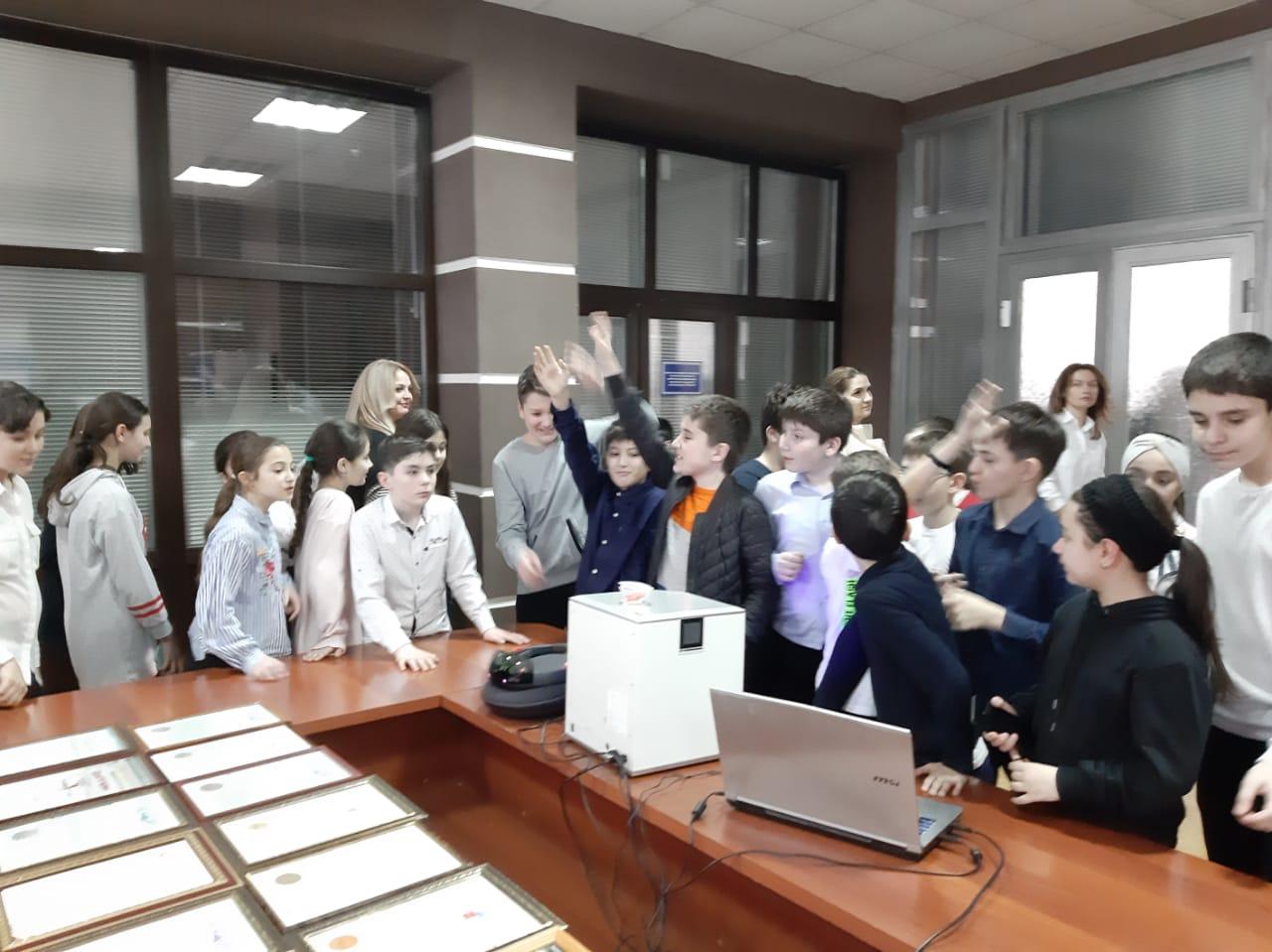 Школьников приняли в КБНЦ РАН