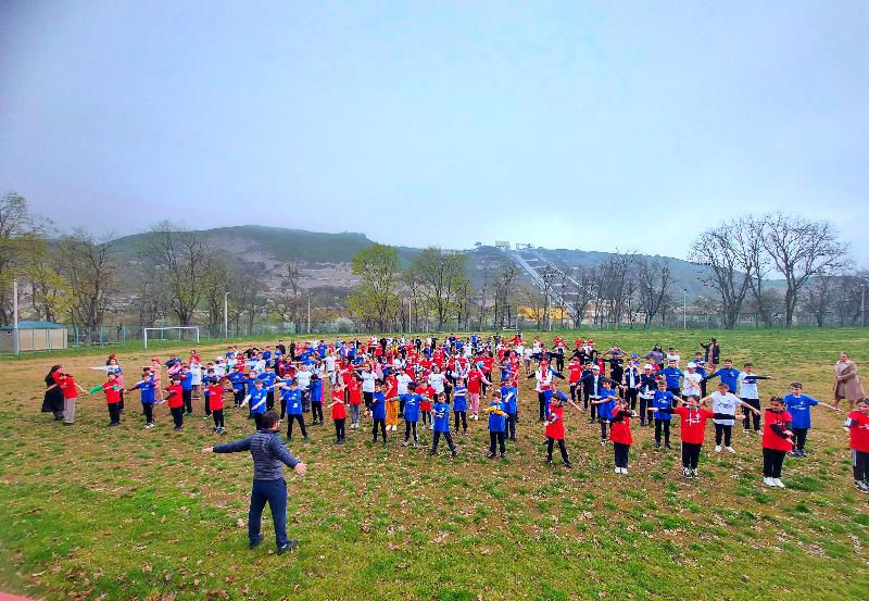 В Атажукино прошла зарядка с чемпионом страны