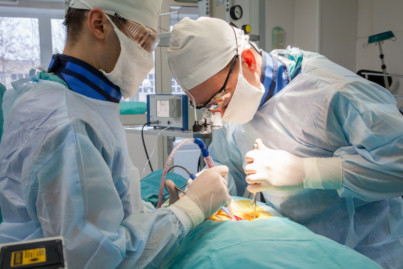 В КБР двухлетнему ребенку успешно провели сложную операцию 