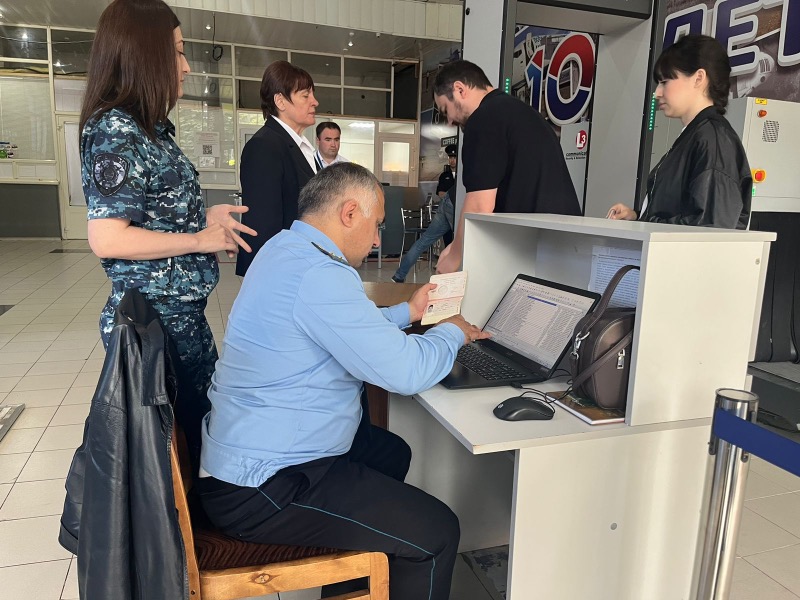 В Нальчике прошла акция «Узнай о своих долгах»